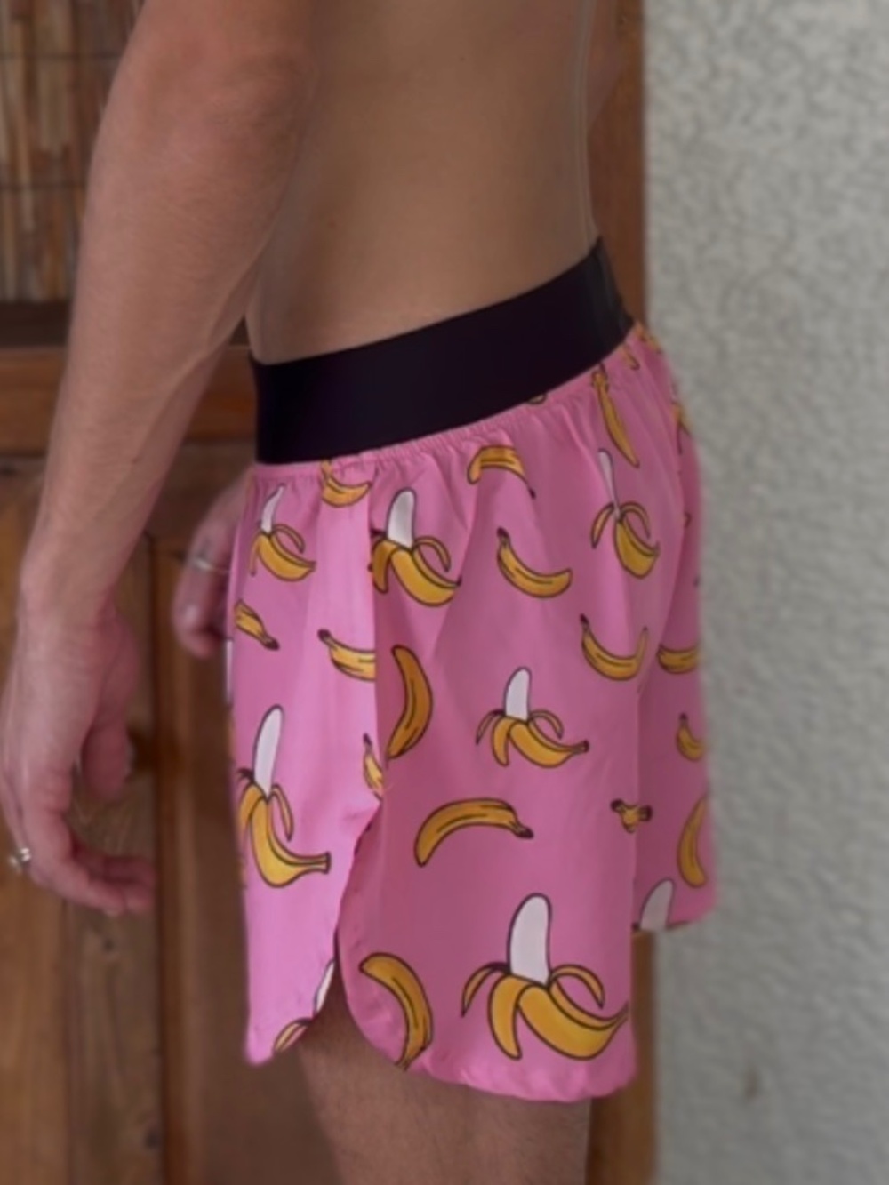 ChicknLegs Pink Banana Split Running Shorts Men’s S - Picture 4 of 6